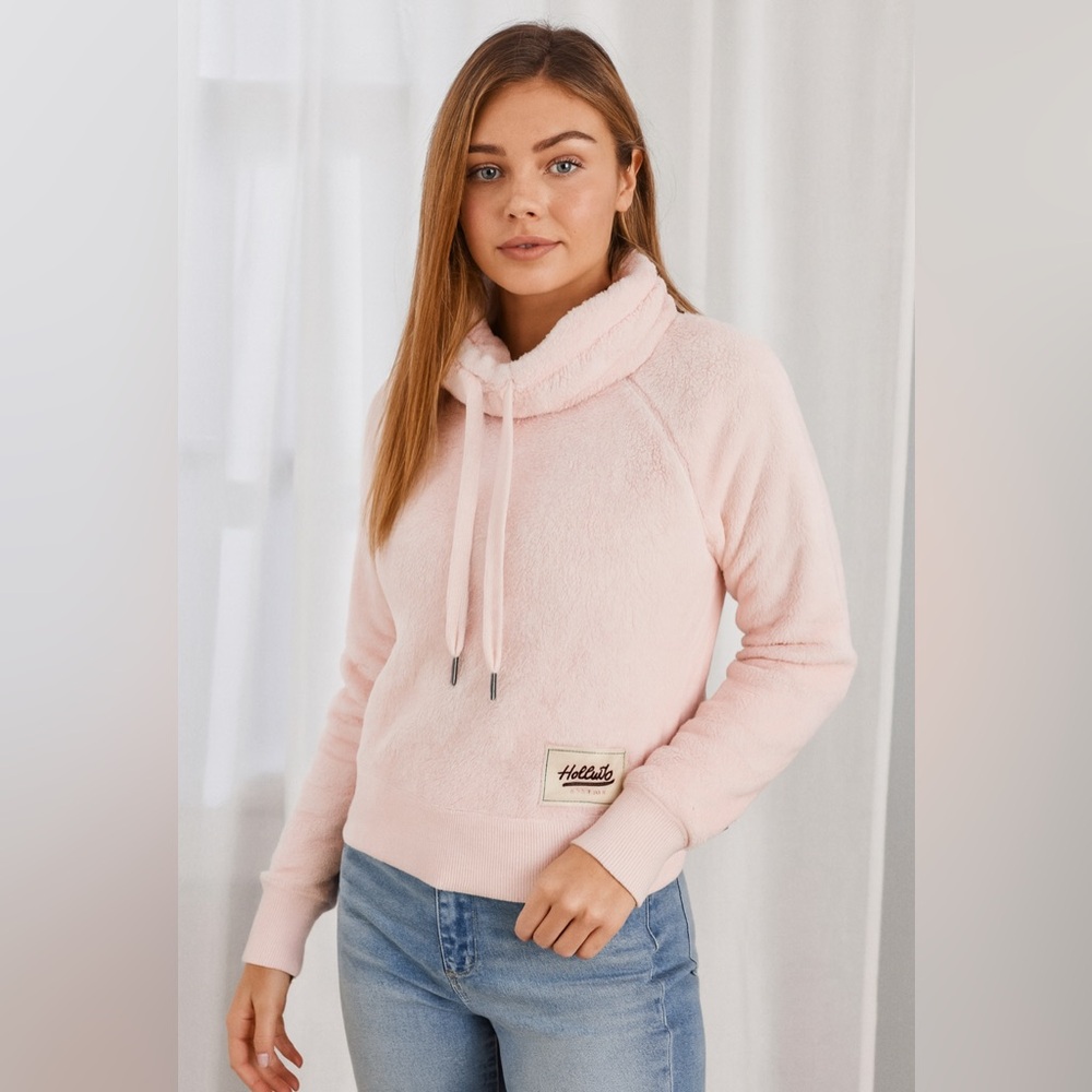 Hollister‎ Pink Fuzzy Pullover Hoodie Size XS